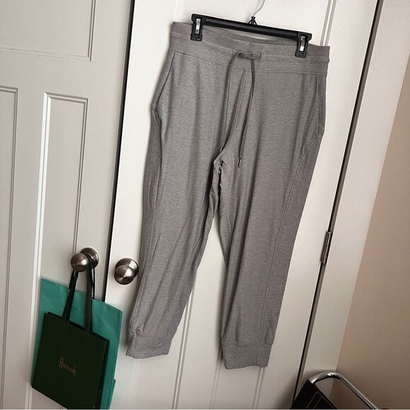 Lululemon Ready to Rulu High-Rise Cropped Jogger Heather Gray 10 - Picture 2 of 5